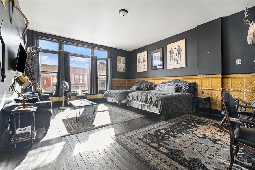 More Photos Of 301 Victor Ave, Victor Hotel For Sale