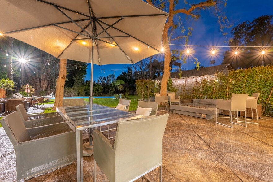 More Photos Of 5932 Lubao Ave, Woodland Hills Healthcare For Lease