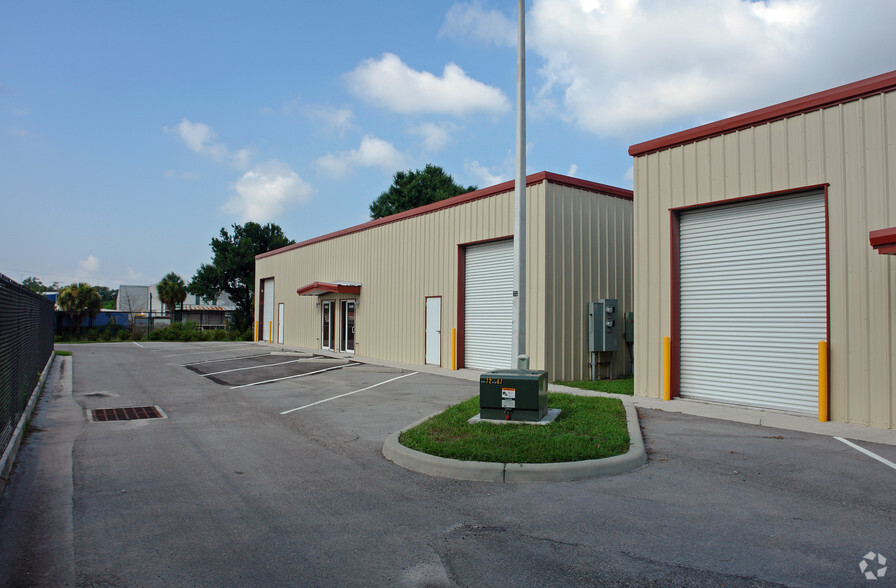 Primary Photo Of 3615 E 10th Ave, Tampa Warehouse For Lease