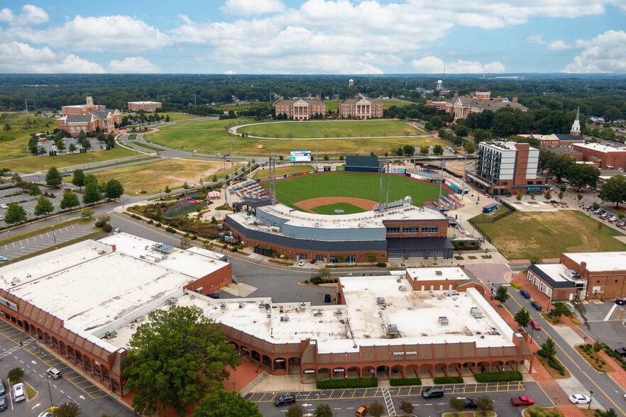 More Photos Of 2306 S Cannon Blvd, Kannapolis Office Residential For Sale