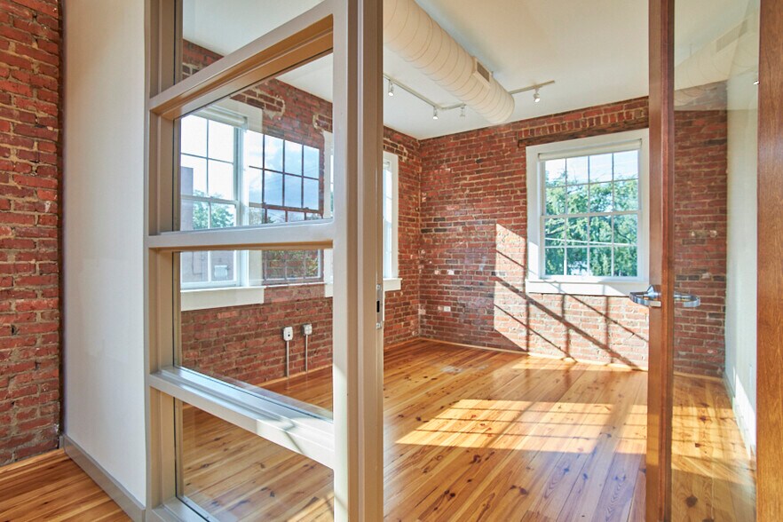 More Photos Of 1000 W Main St, Durham Loft Creative Space For Lease