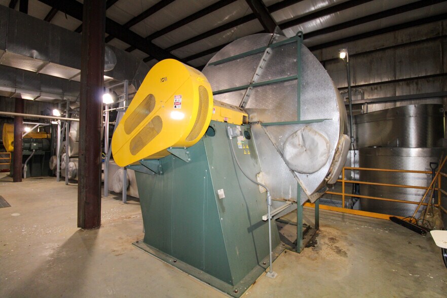More Photos Of 6059 159th St, Galva Food Processing For Sale