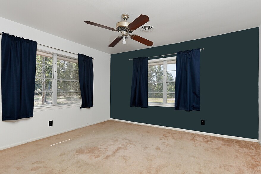 More Photos Of 7185 State Highway 75 S, Huntsville Flex For Sale