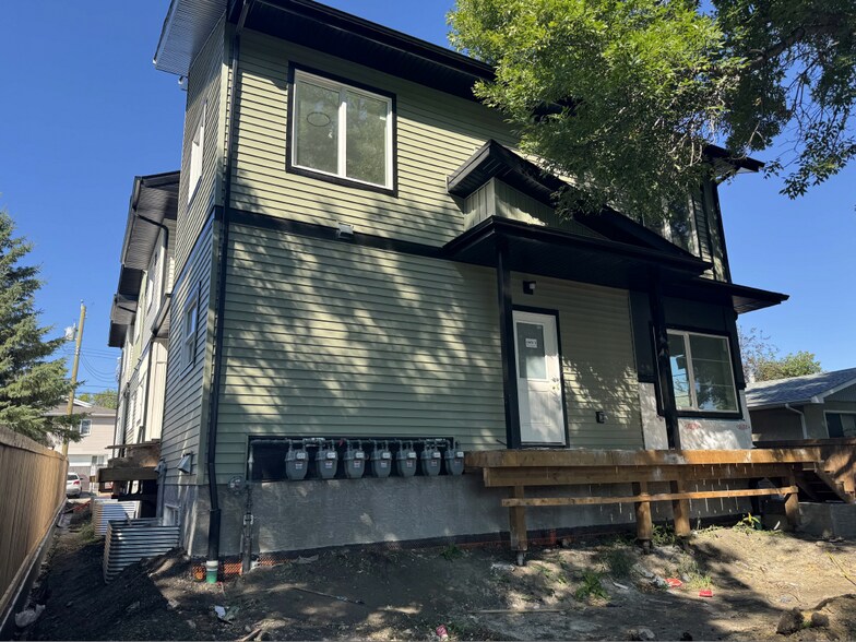 More Photos Of 11818 37 St NW, Edmonton Apartments For Sale