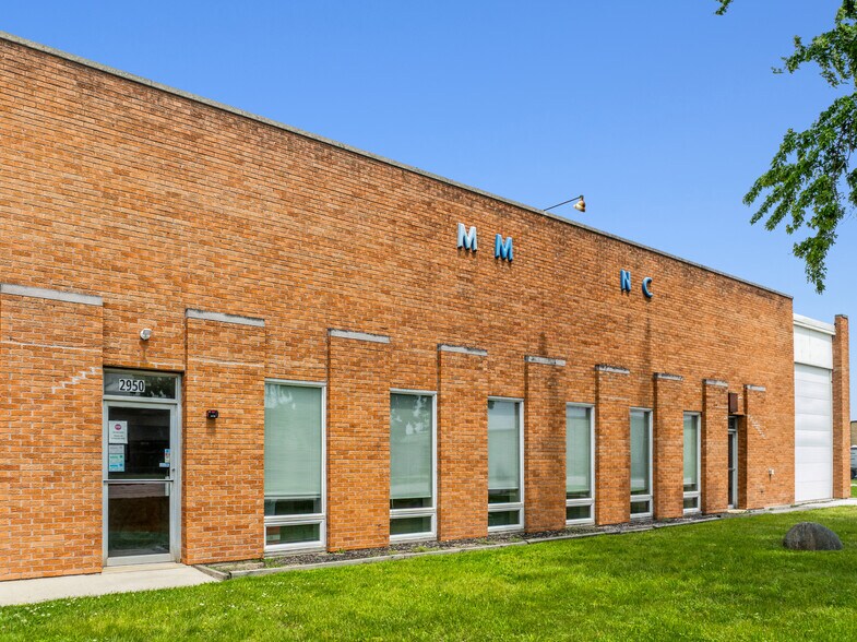 More Photos Of 2950 W 167th St, Markham Warehouse For Sale