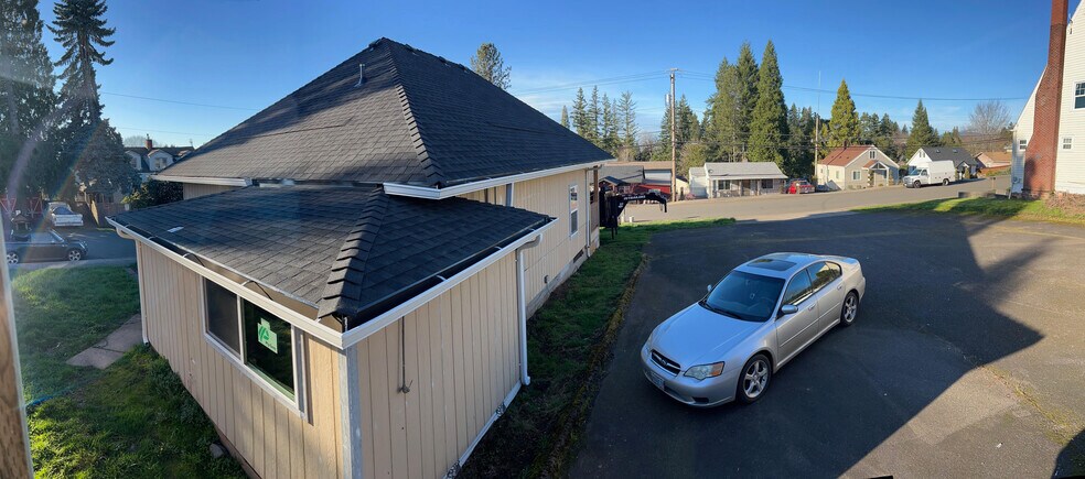 More Photos Of 39342 Pleasant St, Sandy Office Residential For Lease