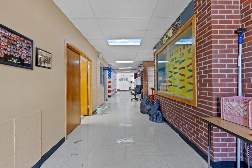 More Photos Of W11195 WI-127, Portage Schools For Sale