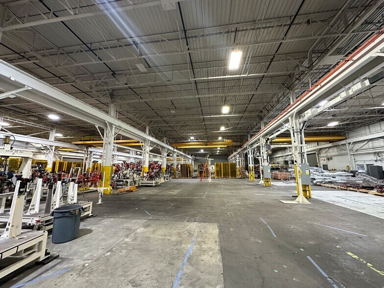 More Photos Of 2050 Morrissey Ave, Warren Manufacturing For Sale