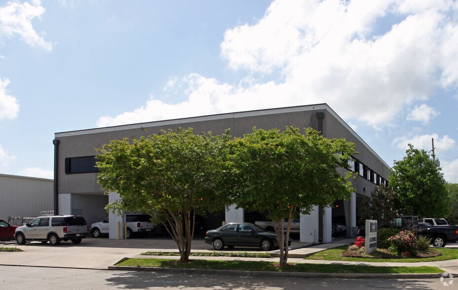 Primary Photo Of 1425 Sams Ave, New Orleans Office For Sale