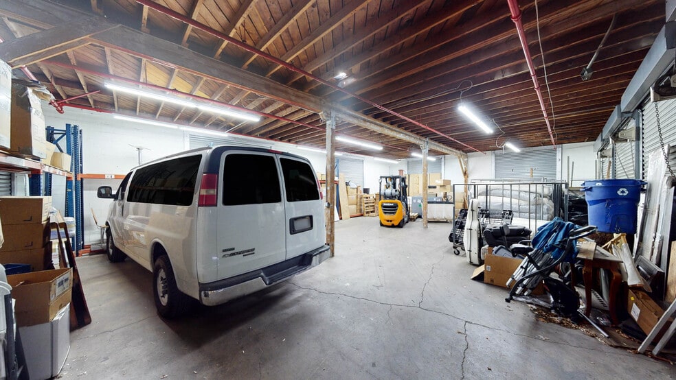 More Photos Of 170 E Jefferson Blvd, Los Angeles Warehouse For Sale