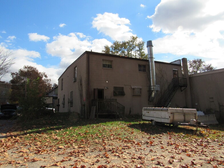 More Photos Of 4 7th St, Frenchtown Distribution For Sale