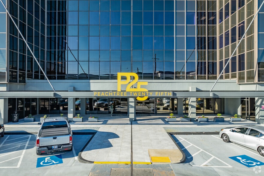 More Photos Of 1718-1720 NW Peachtree St, Atlanta Office For Lease