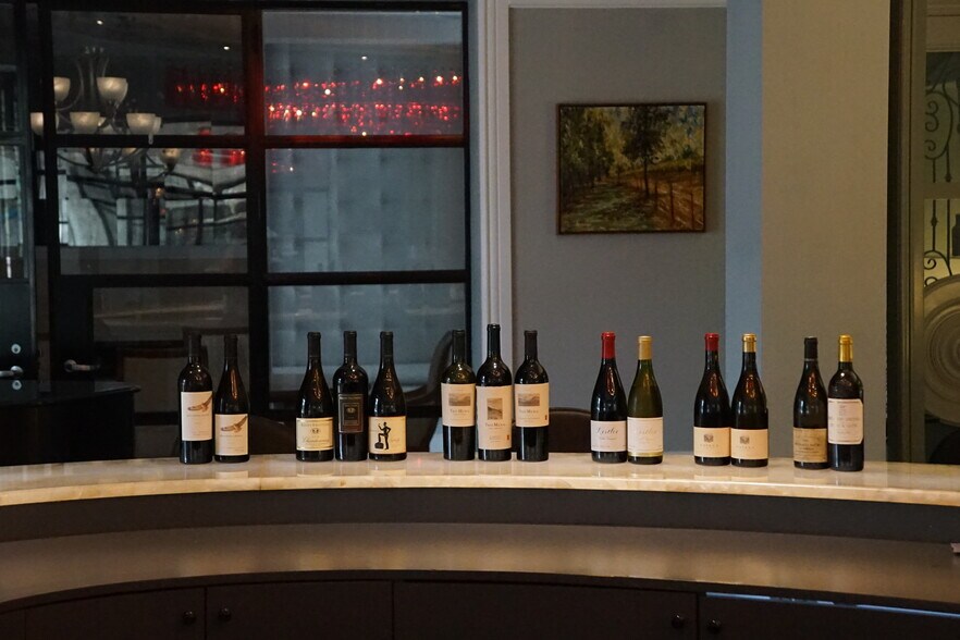 More Photos Of 929 Main St, Saint Helena Restaurant For Sale