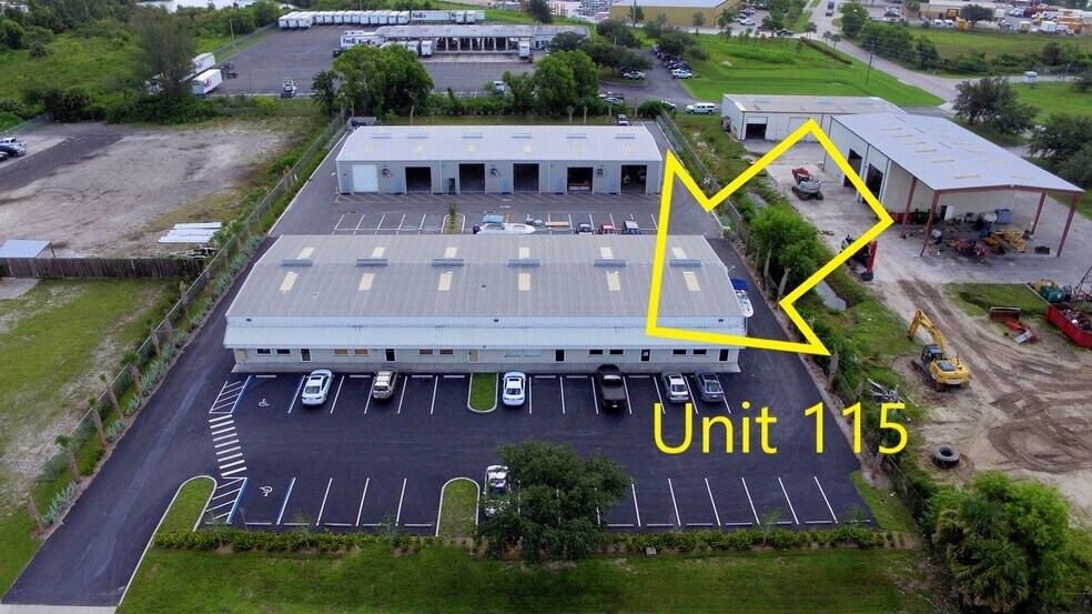 More Photos Of 1681-1687 Benchmark Ave, Fort Myers Warehouse For Lease