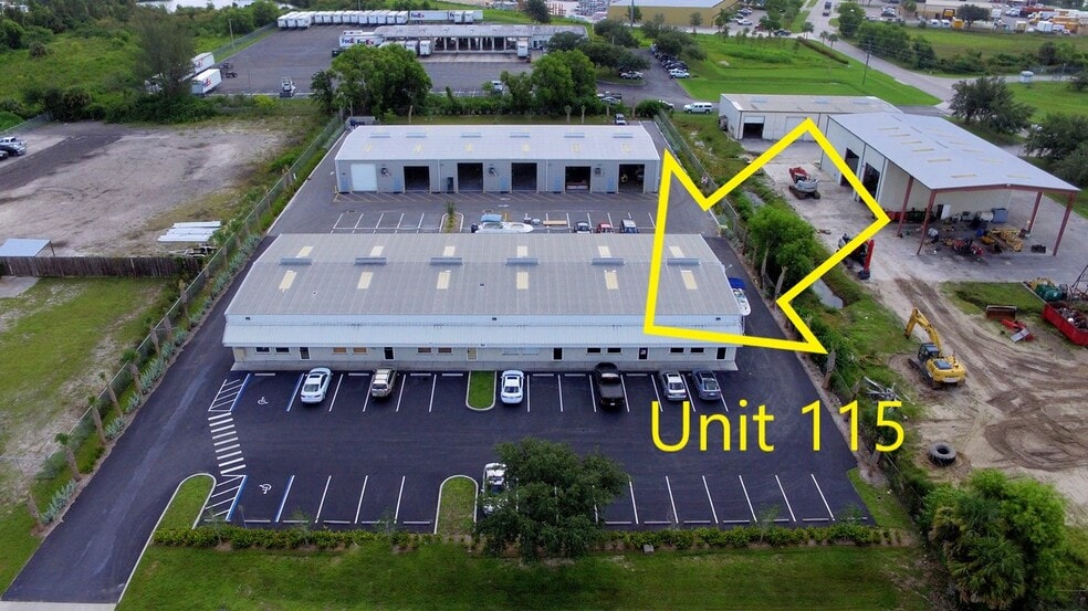 More Photos Of 1681-1687 Benchmark Ave, Fort Myers Warehouse For Lease