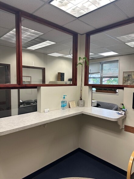 More Photos Of 4446 Main St, Snyder Unknown For Lease
