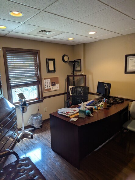 More Photos Of 2895 Hamilton Blvd, Allentown Medical For Sale