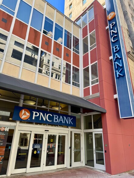 More Photos Of 218 Datura St, West Palm Beach Office For Lease