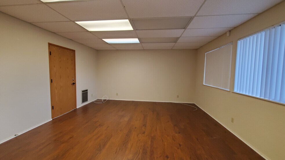 More Photos Of 121-125 W El Portal, San Clemente Office For Lease
