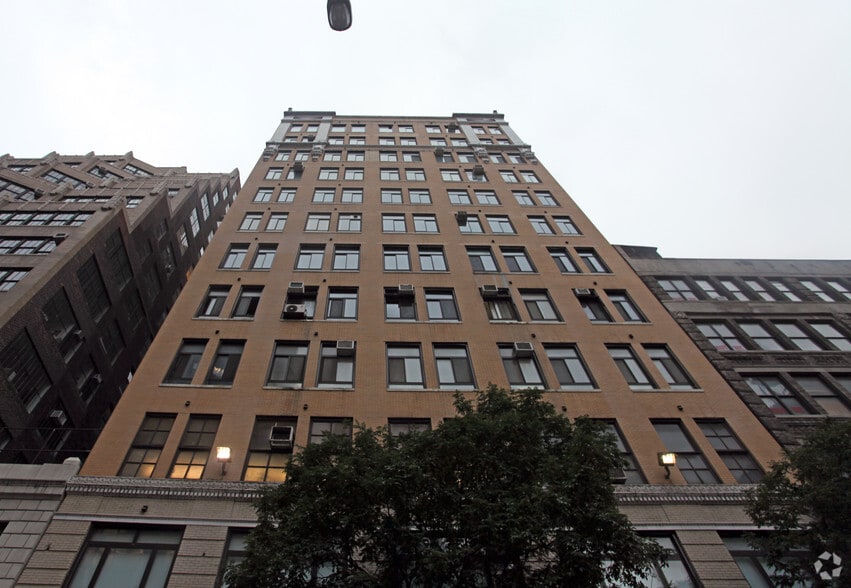 More Photos Of 344 W 38th St, New York Office For Lease