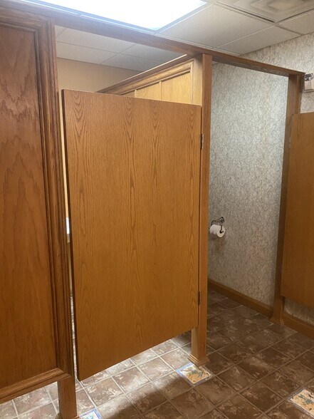 More Photos Of 1064 E Highway 50, Clermont Office For Lease