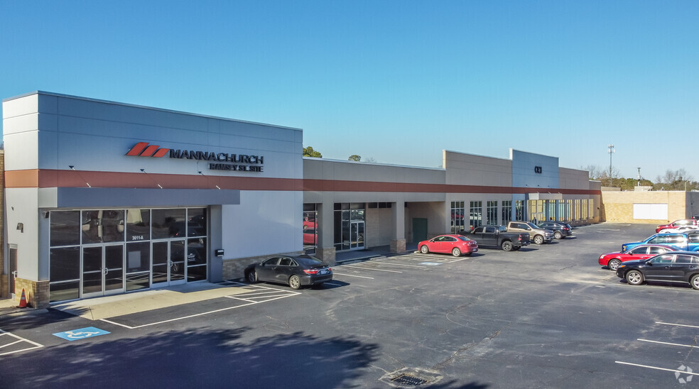 Primary Photo Of 3611 Ramsey St, Fayetteville Showroom For Lease