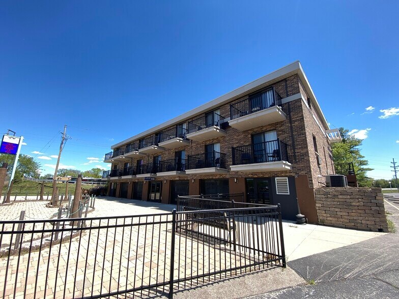 More Photos Of 3309 N Chapel Hill Road, Johnsburg Hotel For Sale