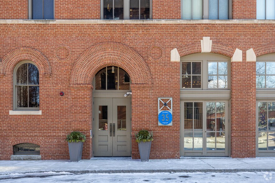 More Photos Of 35 Channel Center St, Boston Office Residential For Lease