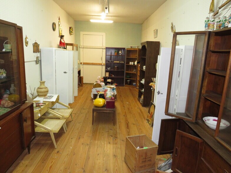 More Photos Of 110-112 W Washington st, Morris General Retail For Sale