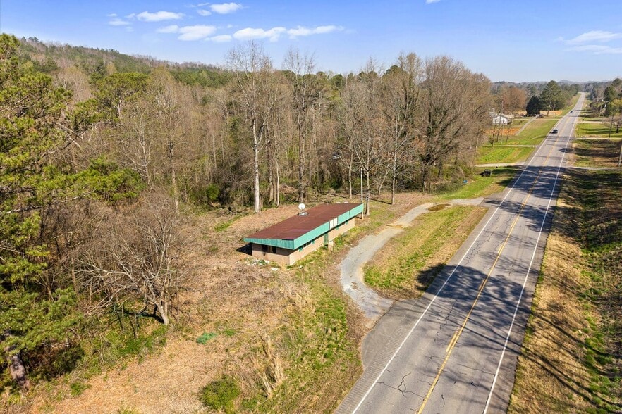 More Photos Of 12745 US 411, Crandall Convenience Store For Sale