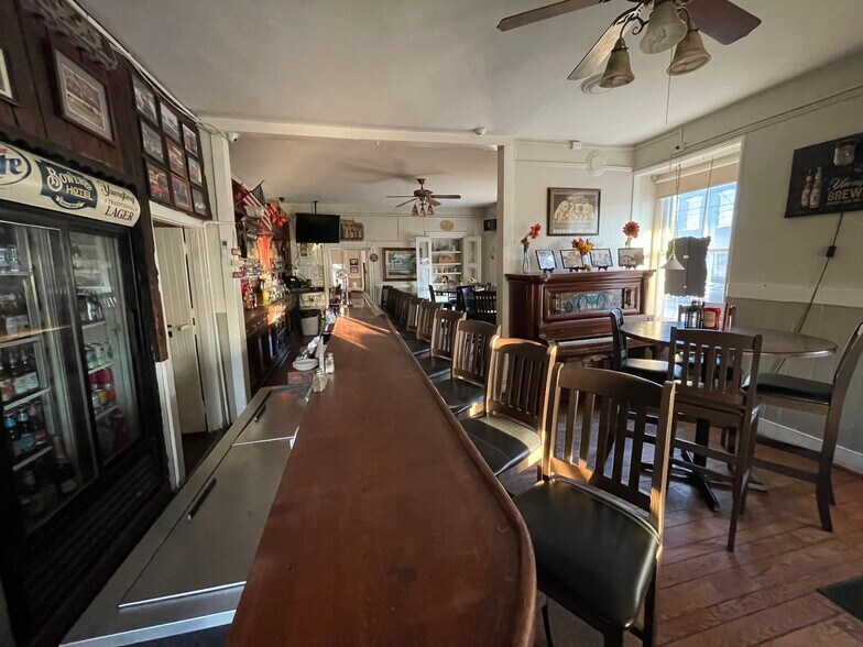 More Photos Of 298 Old Bowers Rd, Mertztown Restaurant For Sale