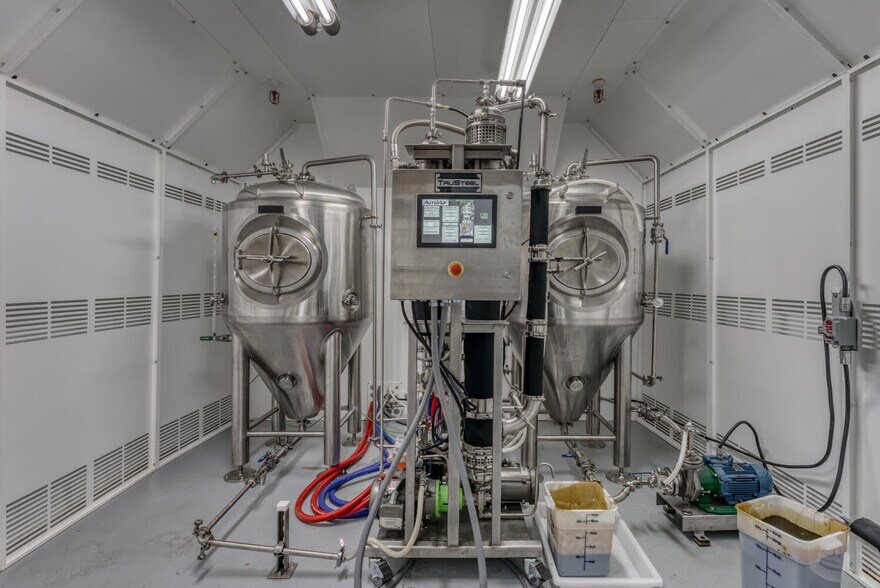 More Photos Of 680 E Glendale Ave, Sparks Warehouse For Sale