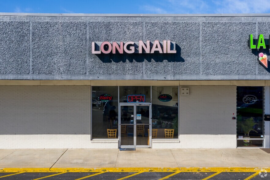 More Photos Of 100-130 Green Springs Hwy, Birmingham Unknown For Lease