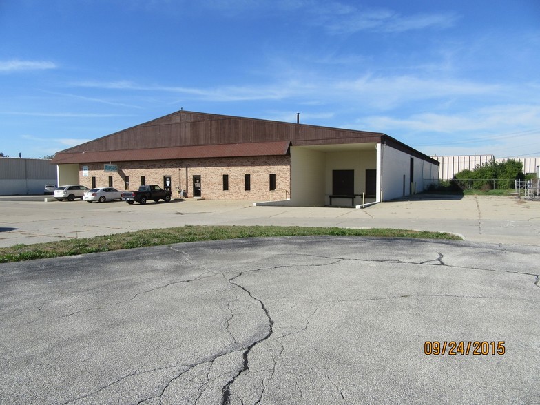 Primary Photo Of 1906 Dove St, Port Huron Warehouse For Lease