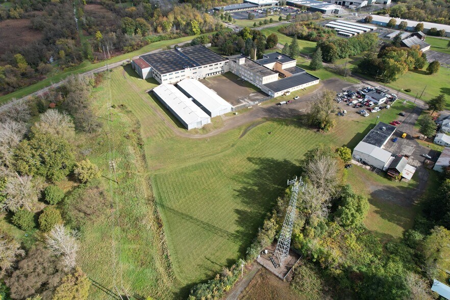 More Photos Of 1575 Lake St, Elmira Manufacturing For Lease