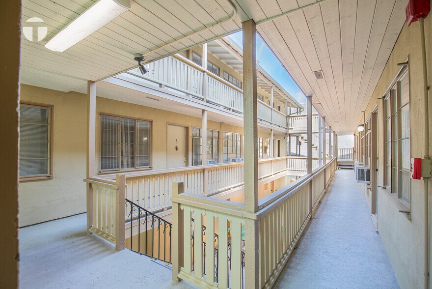 More Photos Of 916-926 22nd St, Sacramento Apartments For Sale