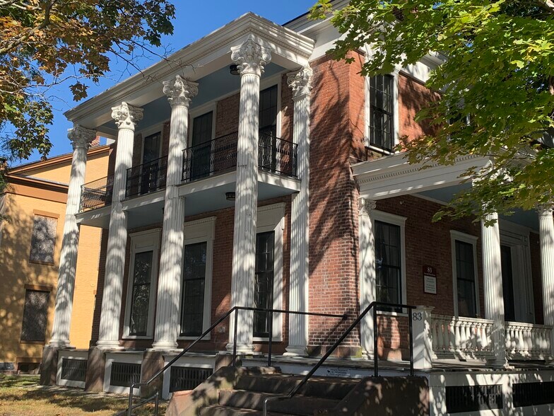 More Photos Of 83 Maple St, Springfield Office For Lease