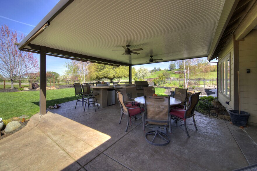More Photos Of 7505 Wise Rd, Auburn Winery Vineyard For Sale