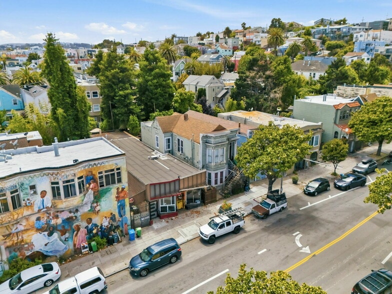 More Photos Of 1609-1611 Palou ave, San Francisco Storefront Retail Office For Sale