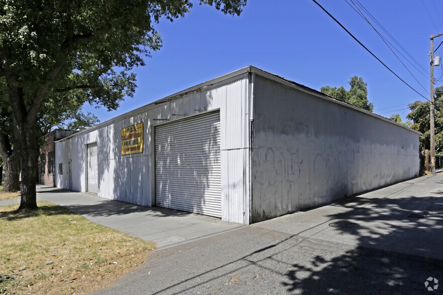 Primary Photo Of 1626 19th St, Sacramento Auto Repair For Lease