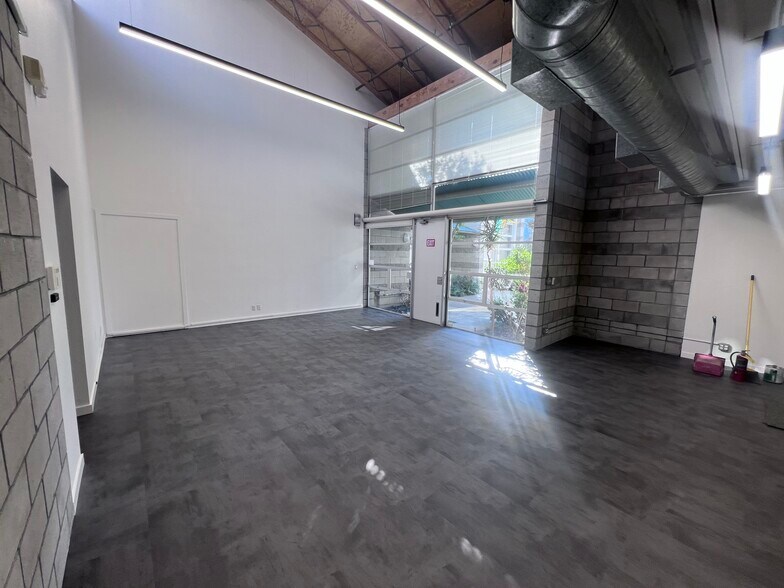 More Photos Of 1144 65th St, Emeryville Office For Lease