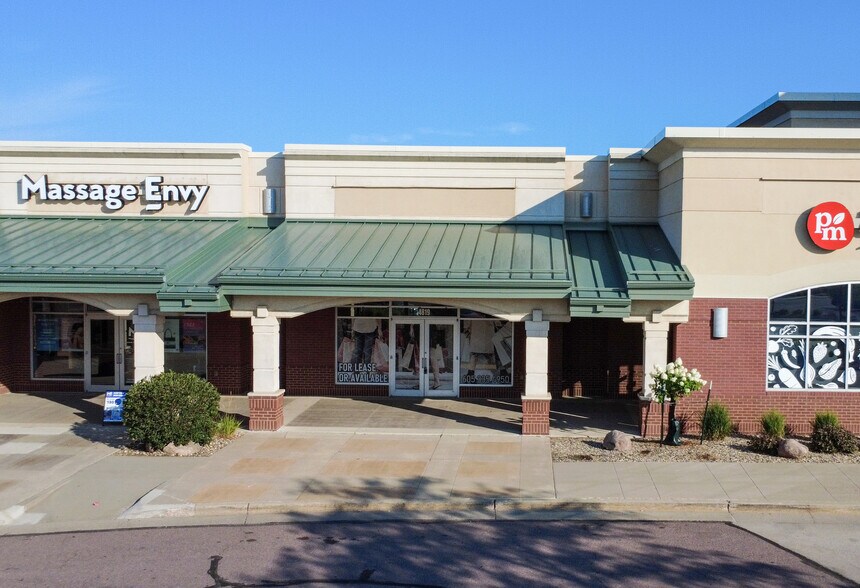 More Photos Of 4801-4831 S Louise Ave, Sioux Falls Freestanding For Lease