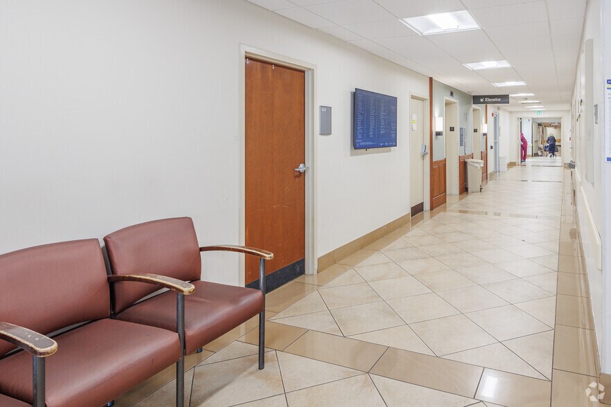 More Photos Of 5445-5601 Loch Raven Blvd, Baltimore Medical For Lease