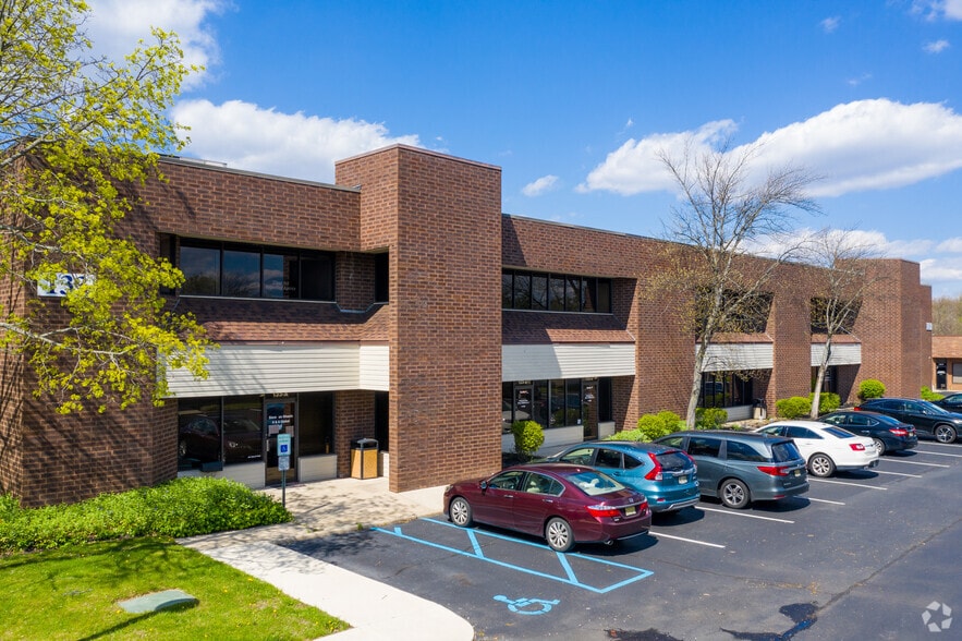 More Photos Of 127 Gaither Dr, Mount Laurel Unknown For Lease