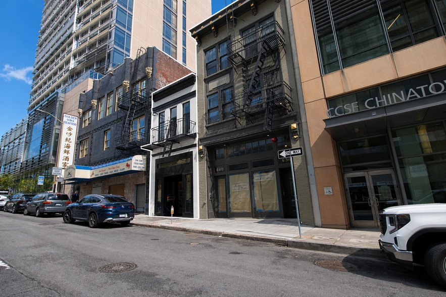Primary Photo Of 642 Washington St, San Francisco Storefront Retail Residential For Lease
