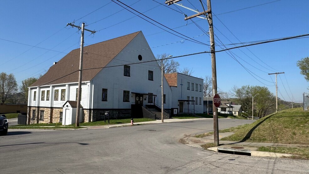 Primary Photo Of 5445 E 29th St, Kansas City Religious Facility For Sale