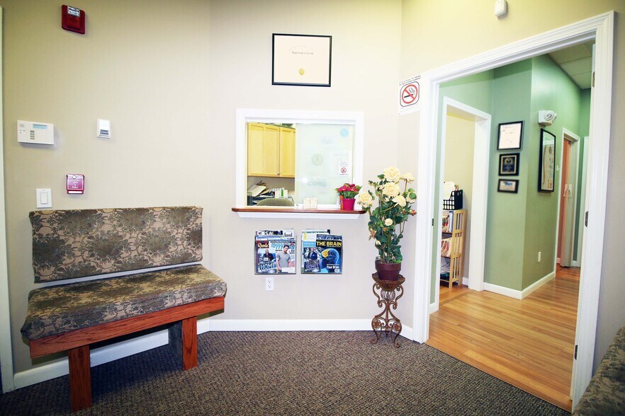 More Photos Of 845 N Main St, Providence Medical For Sale