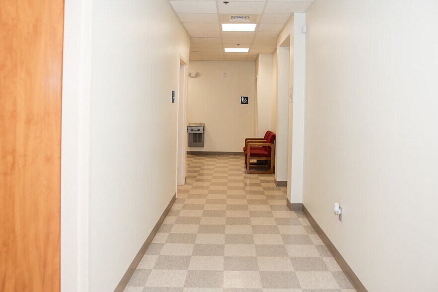 More Photos Of 101B Villa Dr, Daphne Medical For Lease