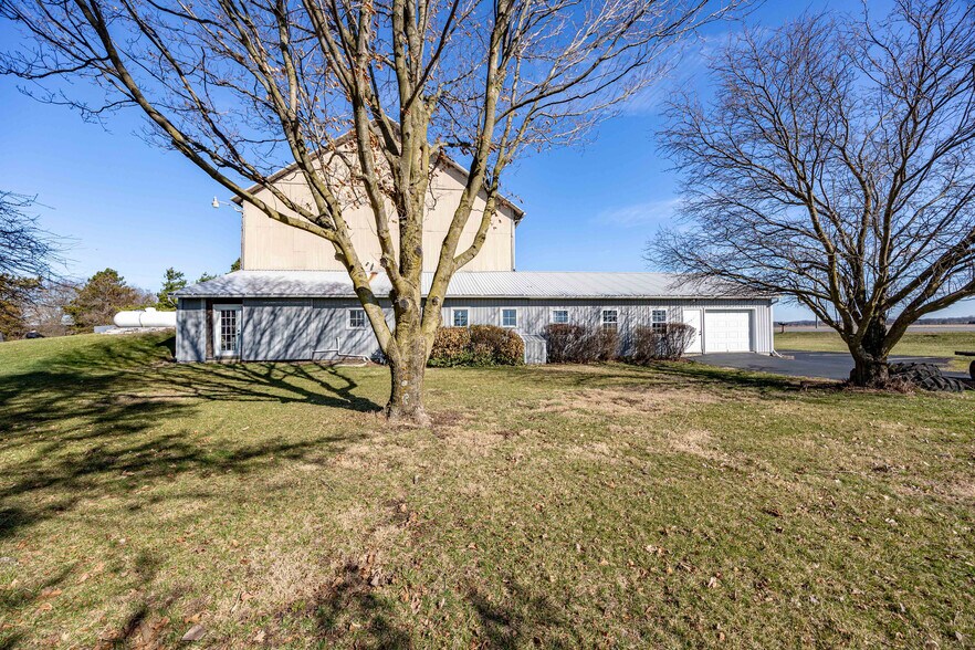 More Photos Of 8724 US Highway 68 N, West Liberty General Retail For Sale