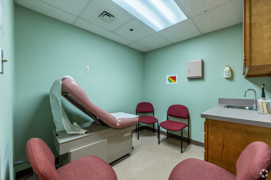 More Photos Of 1301 Grandview Ave, Pittsburgh Office For Sale